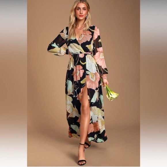 Lulus Dresses & Skirts - Lulus NWT black floral printed maxi dress MED feminine Datenight event sexy